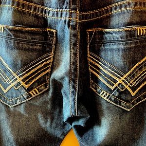 Buckle Black jeans 31x34. Lightly used, like new, no flaws, outgrew them.